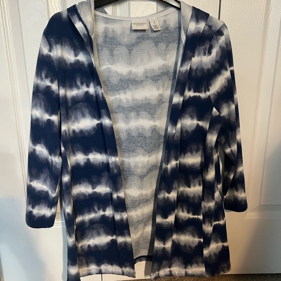 Chico's Jackets & Blazers - Women's Blue and White lightweight jacket with hood and pockets by Chicos EUC